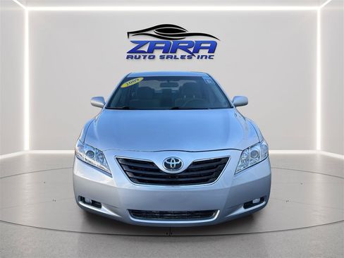 Used 2009 Toyota Camry FWD image 2