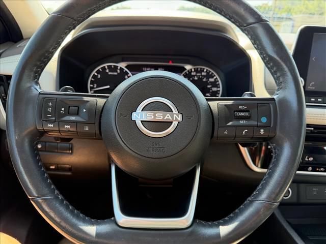 Used 2023 Nissan Rogue SV w/ SV Premium Package AWD/4WD image 16