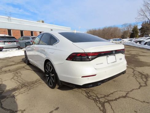 Certified 2024 Honda Accord Touring image 4