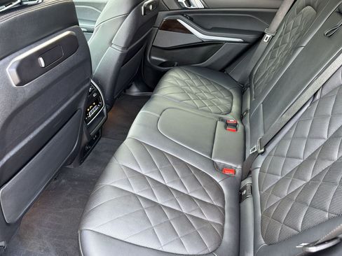 Used 2024 BMW X5 xDrive40i AWD/4WD image 21