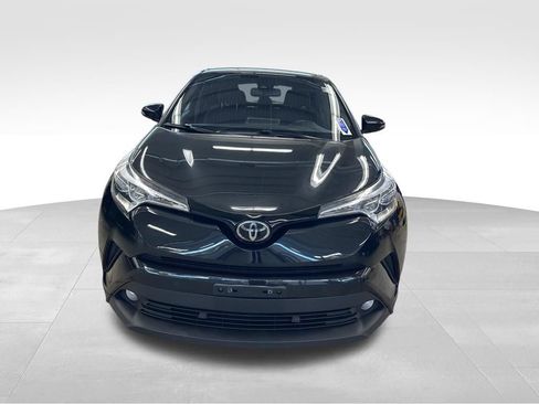 Used 2018 Toyota C-HR XLE FWD image 6