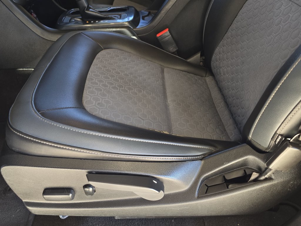 Used 2020 Chevrolet Colorado Z71 AWD/4WD image 30