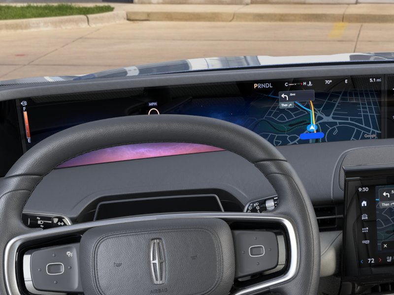 New 2026 Lincoln Nautilus Premier AWD/4WD image 13