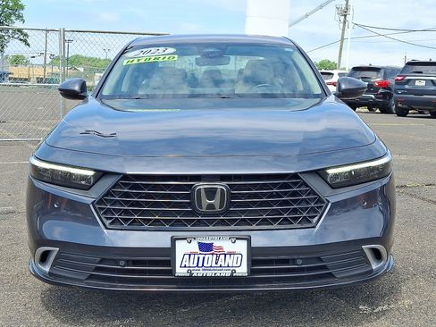 Used 2023 Honda Accord Touring image 2