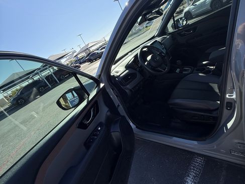 Used 2025 Subaru Forester Sport w/ Popular Package #2 image 16