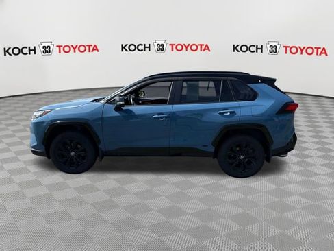 Used 2022 Toyota RAV4 XSE w/ XSE Grade Weather Package AWD/4WD image 4