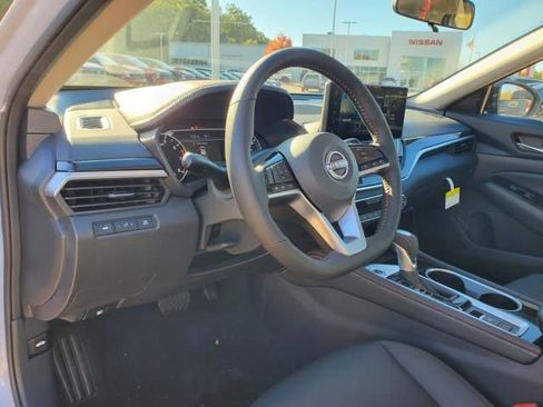 New 2025 Nissan Altima 2.5 SR w/ SR Premium Package image 10