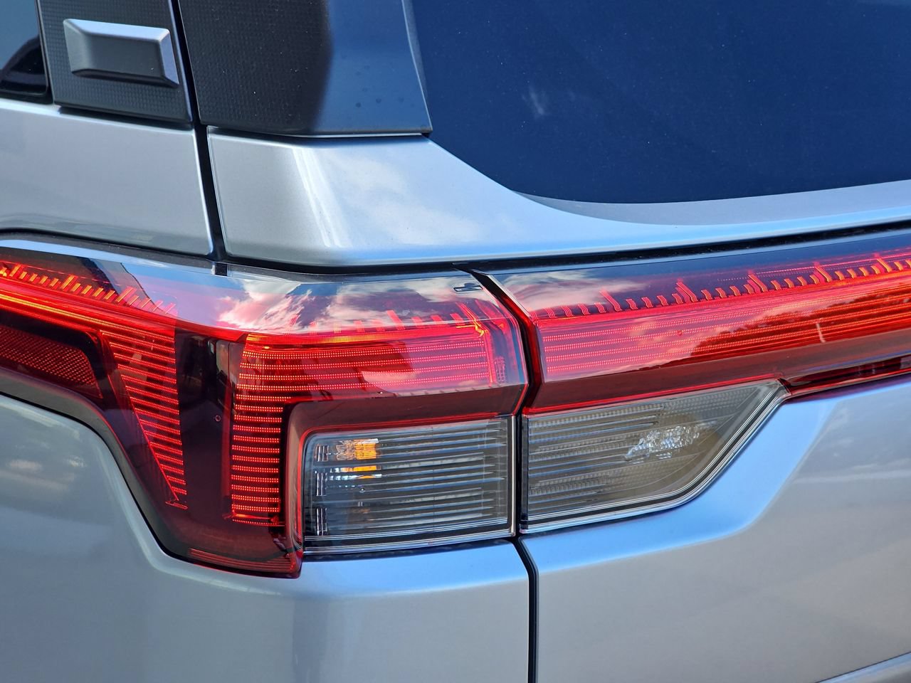New 2026 Subaru Outback Limited AWD/4WD image 37