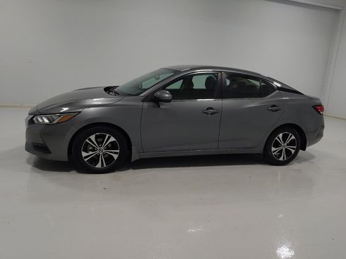 Used 2022 Nissan Sentra SV w/ Trunk Package image 2