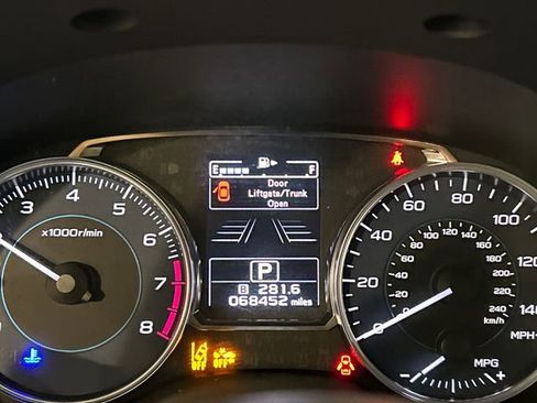 Used 2017 Subaru Crosstrek 2.0i Limited image 14