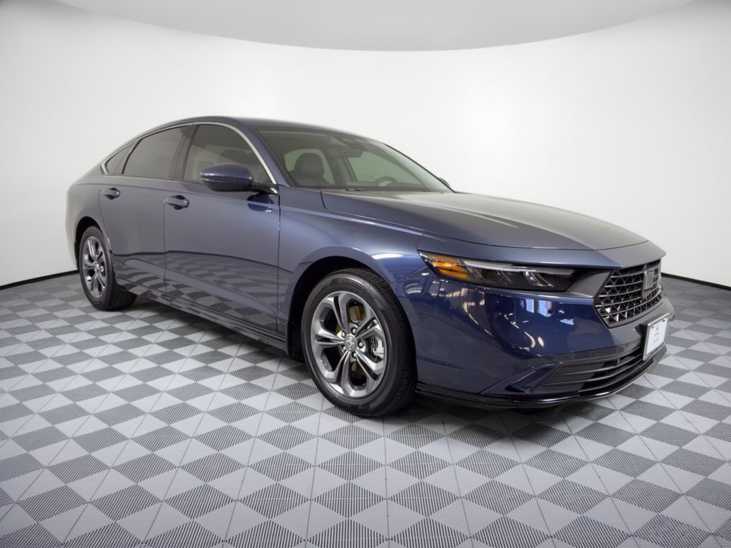 Certified 2025 Honda Accord EX-L image 7