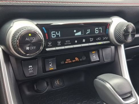 Used 2023 Toyota RAV4 SE w/ Weather & Moonroof Package AWD/4WD image 16
