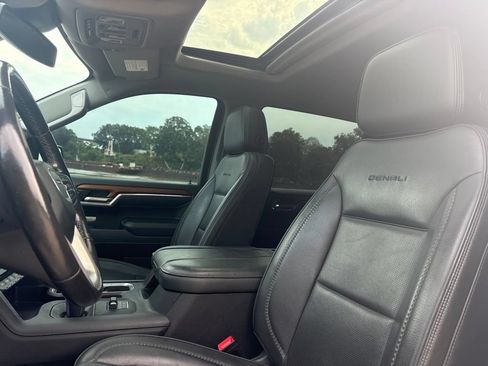Used 2023 GMC Sierra 1500 Denali AWD/4WD image 11