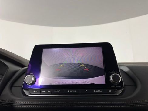 Used 2021 Nissan Rogue S FWD image 26