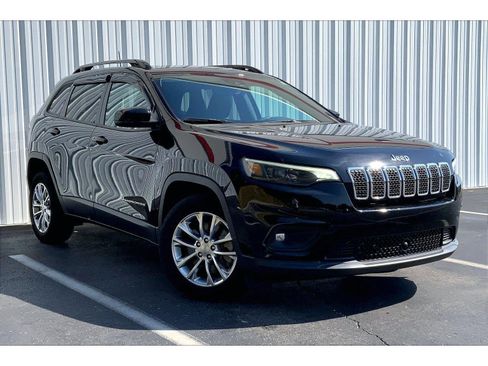 Used 2022 Jeep Cherokee Latitude Lux w/ Sun & Sound Group FWD image 33
