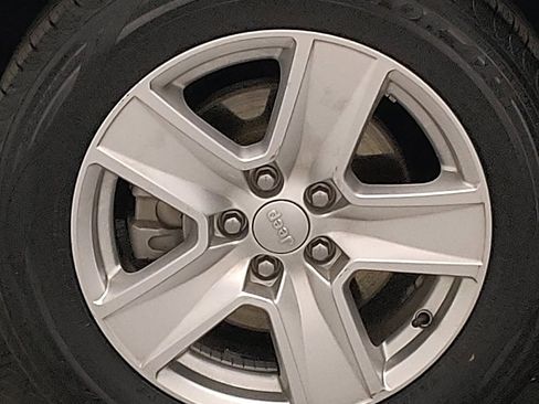 Used 2022 Jeep Compass Latitude image 31