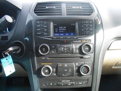 Used 2017 Ford Explorer 4WD image 16
