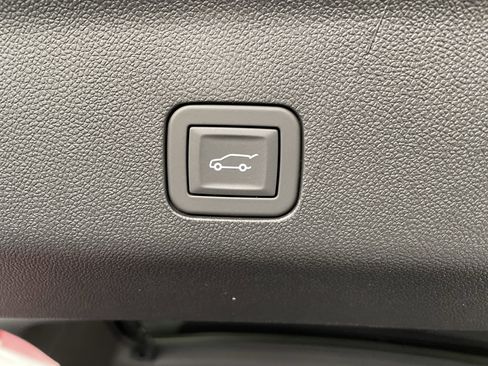 New 2026 GMC Yukon XL Denali w/ Sun & Power Step Package image 11