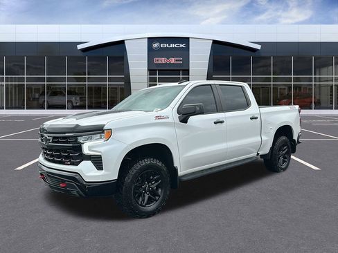 Certified 2022 Chevrolet Silverado 1500 LT Trail Boss image 1