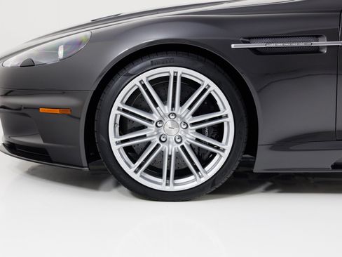 Used 2011 Aston Martin DBS Coupe RWD image 9