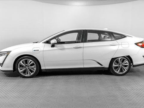Used 2018 Honda Clarity Touring image 3