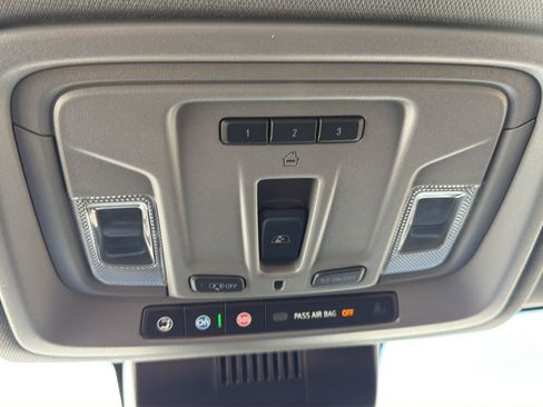 Used 2025 Chevrolet Silverado 2500 LTZ w/ LTZ Premium Package image 29