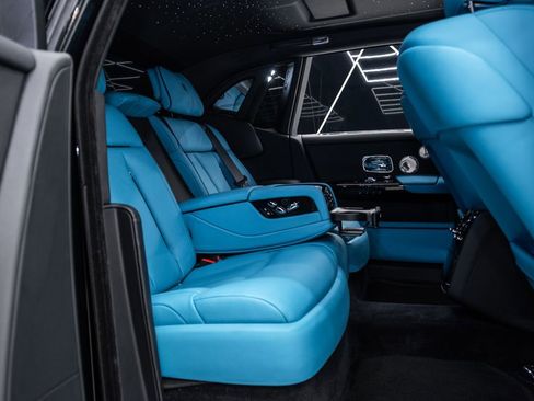 Used 2023 Rolls-Royce Phantom Sedan image 34