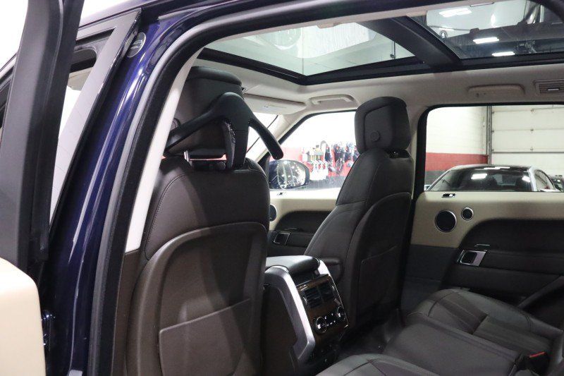 Used 2020 Land Rover Range Rover Sport HSE AWD/4WD image 42