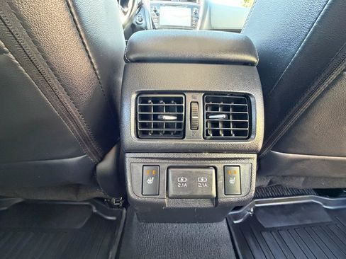 Used 2019 Subaru Outback 3.6R Limited AWD/4WD image 11