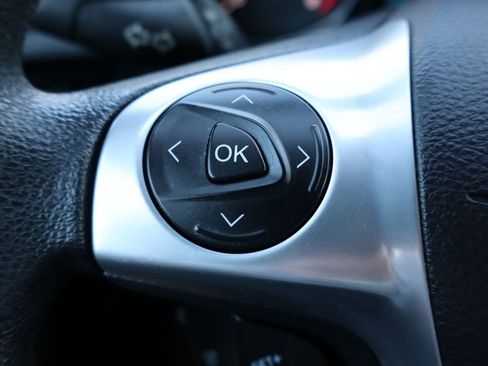 Used 2013 Ford Escape SE image 30