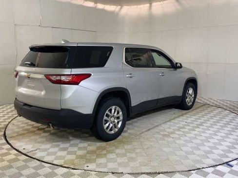 Used 2020 Chevrolet Traverse LS w/ LPO, Floor Liner Package FWD image 8