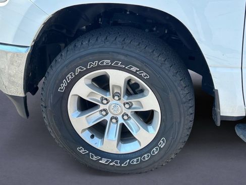 Used 2023 RAM 1500 Laramie w/ Off Road Group AWD/4WD image 6