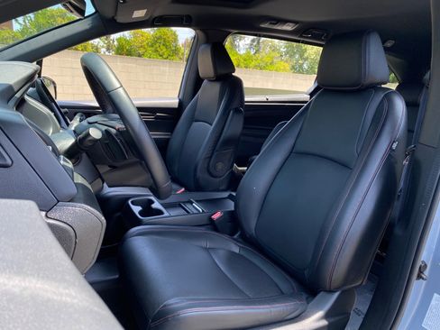 Used 2024 Honda Odyssey Sport image 19