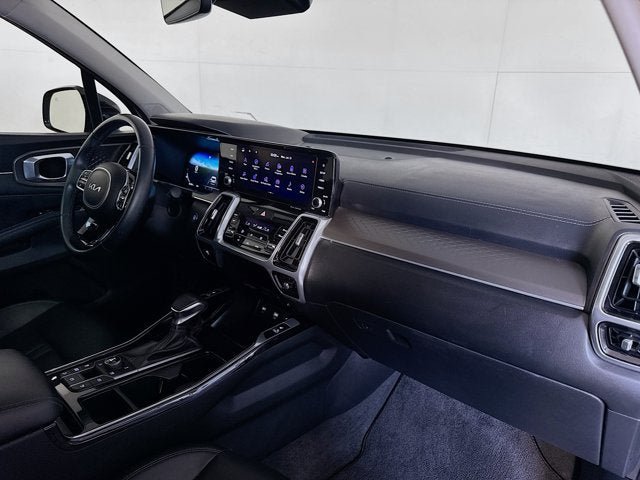 Certified 2023 Kia Sorento SX AWD/4WD image 31