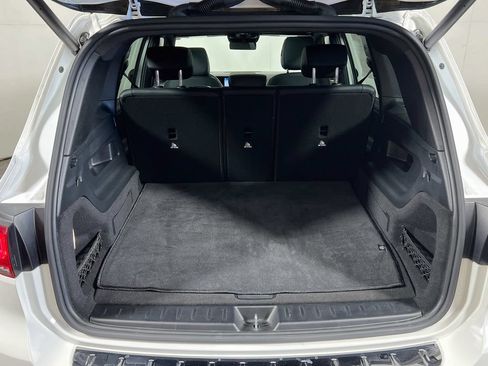 Used 2022 Mercedes-Benz GLB 250 4MATIC w/ Premium Package Lite image 24