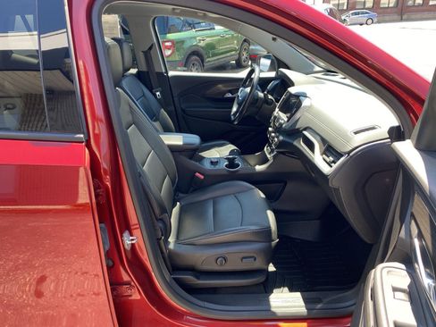 Used 2022 GMC Terrain SLT AWD/4WD image 34
