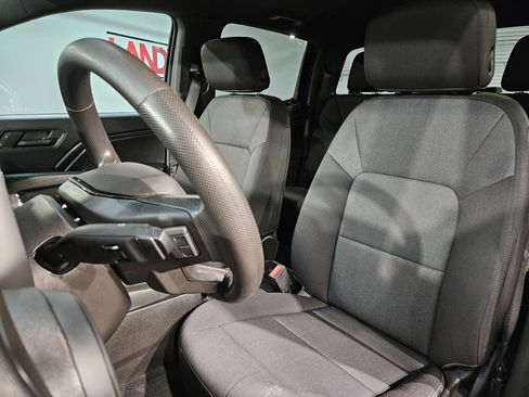 Used 2024 Chevrolet Colorado W/T image 23