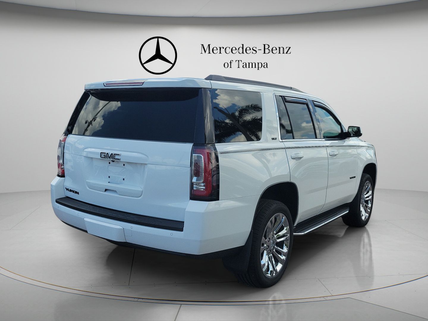 Used 2020 GMC Yukon SLT w/ Open Road Package RWD image 3