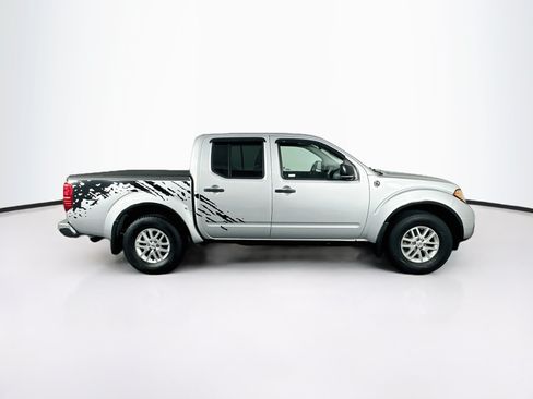 Used 2019 Nissan Frontier SV RWD image 10