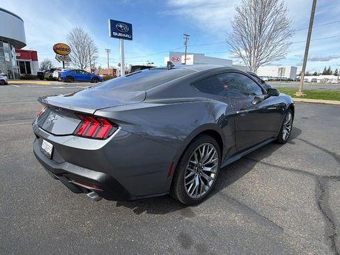 Used 2024 Ford Mustang Premium image 4