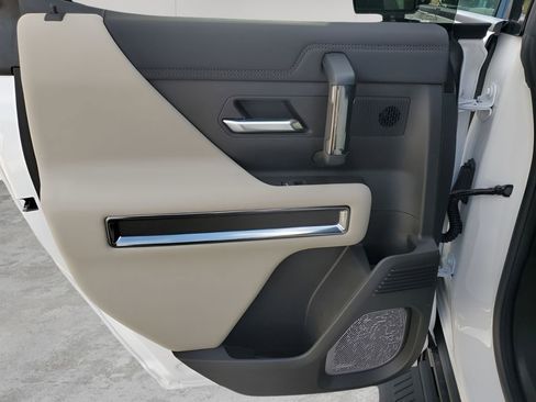 New 2026 GMC Hummer EV SUV AWD/4WD image 18