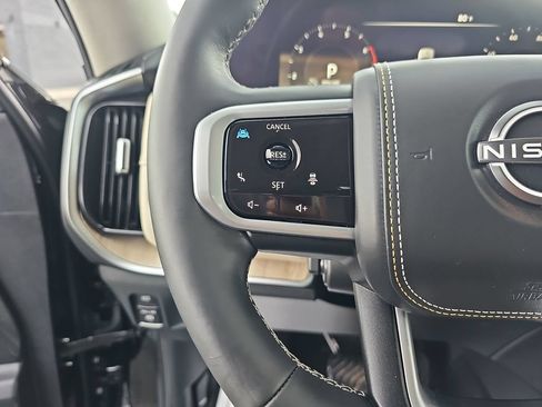 Used 2025 Nissan Armada Platinum Reserve RWD image 23