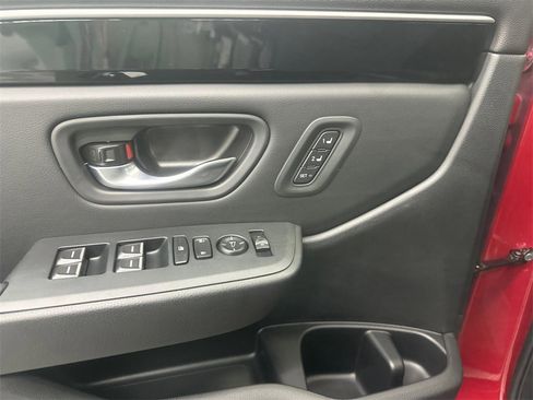 New 2025 Honda Pilot Touring image 12