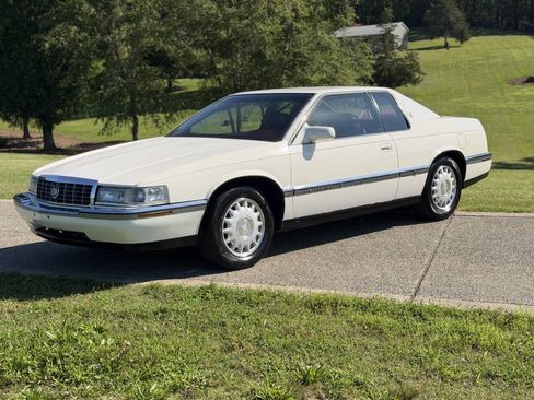 Used 1993 Cadillac Eldorado FWD image 3