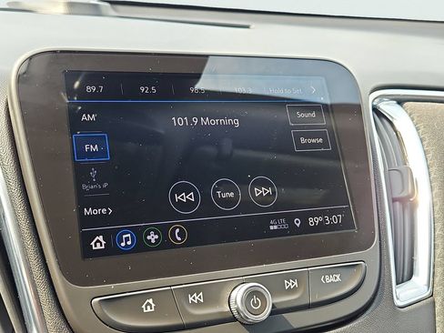 Used 2020 Chevrolet Malibu LT FWD image 25