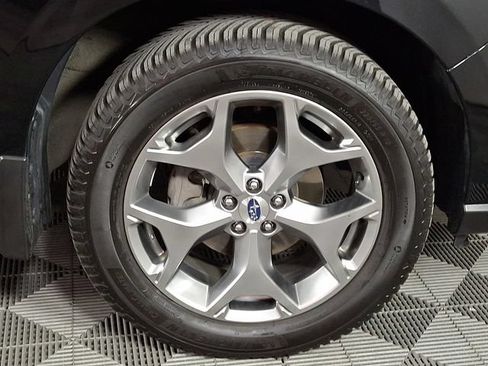 Used 2017 Subaru Forester 2.5i Touring AWD/4WD image 11