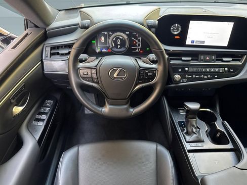 Used 2025 Lexus ES 300h w/ Premium Package FWD image 28