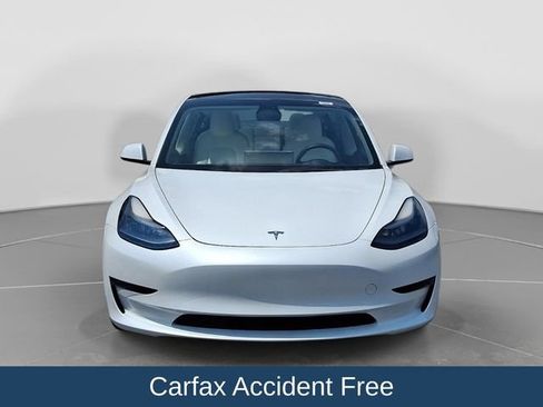 Used 2023 Tesla Model 3 Standard Range RWD image 2