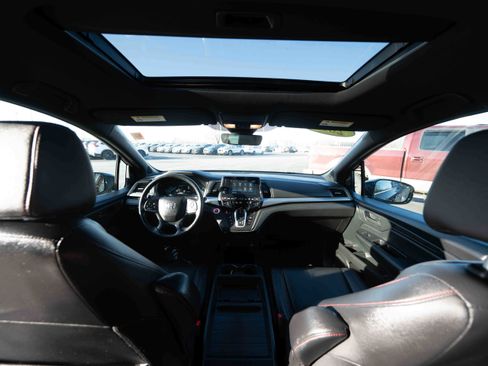 Certified 2023 Honda Odyssey Sport image 19