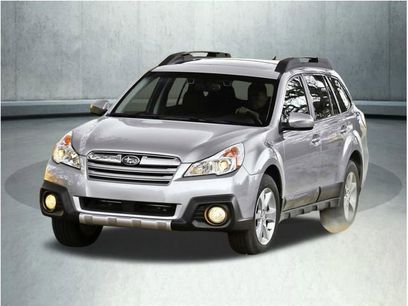 Used 2014 Subaru Outback 2.5i w/ Alloy Wheel Package